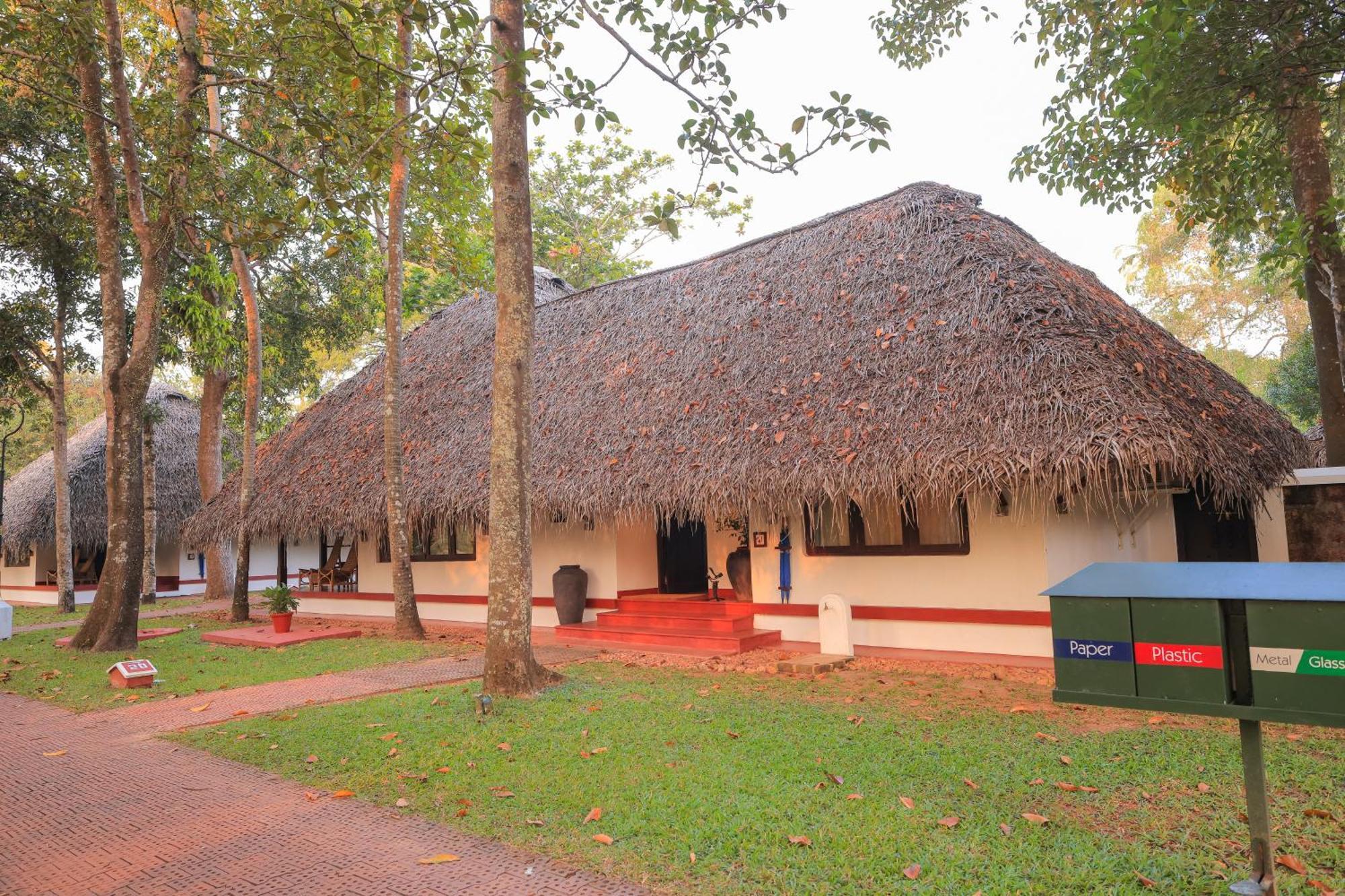Marari Beach Resort Alleppey - A Cgh Earth Experience Mararikulam Esterno foto