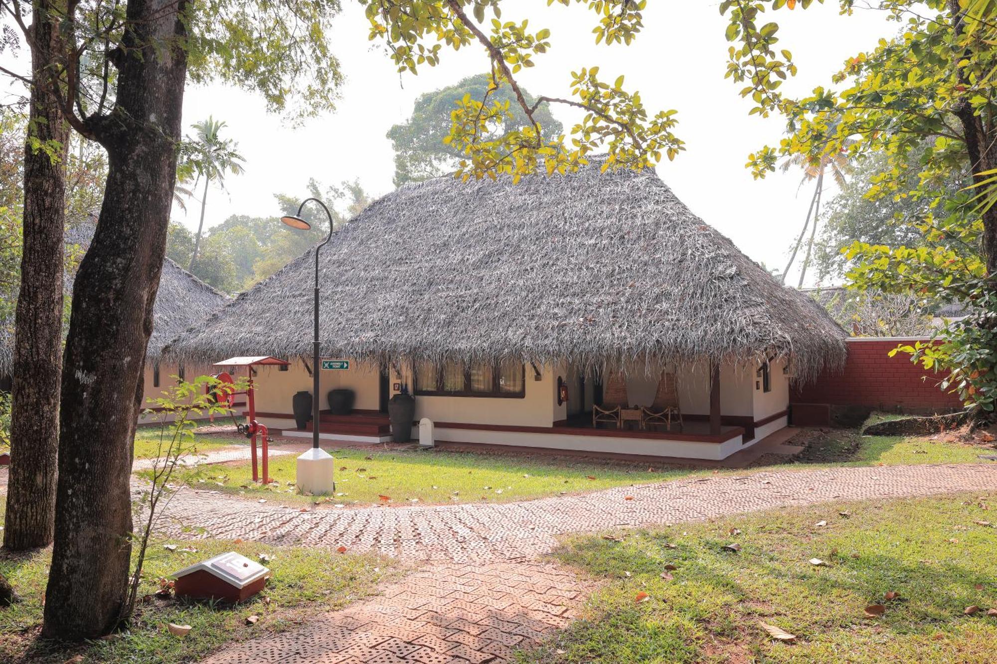 Marari Beach Resort Alleppey - A Cgh Earth Experience Mararikulam Esterno foto