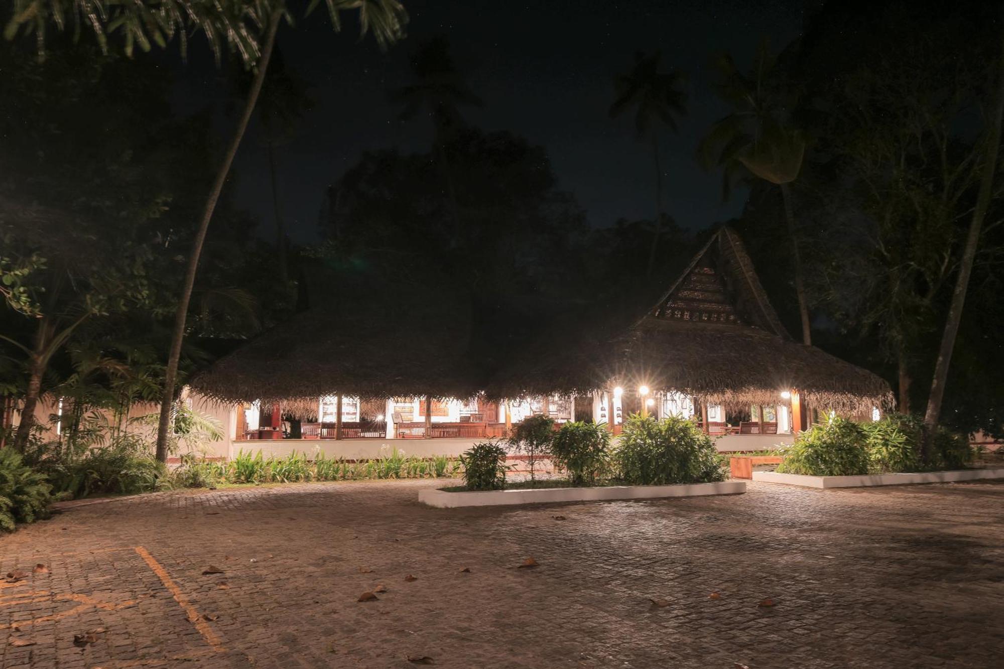 Marari Beach Resort Alleppey - A Cgh Earth Experience Mararikulam Esterno foto
