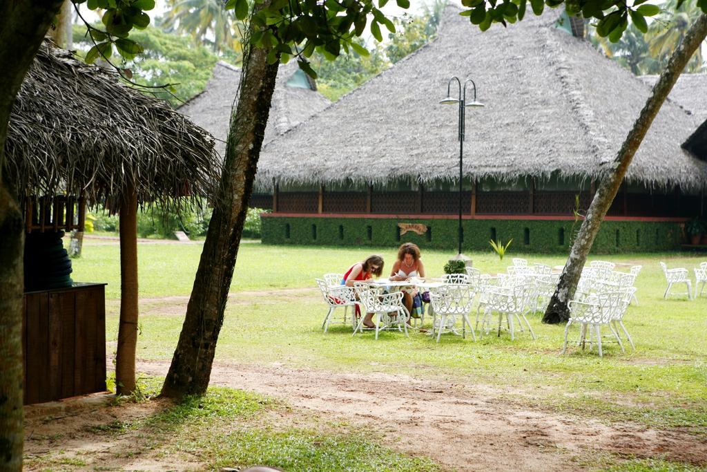Marari Beach Resort Alleppey - A Cgh Earth Experience Mararikulam Esterno foto